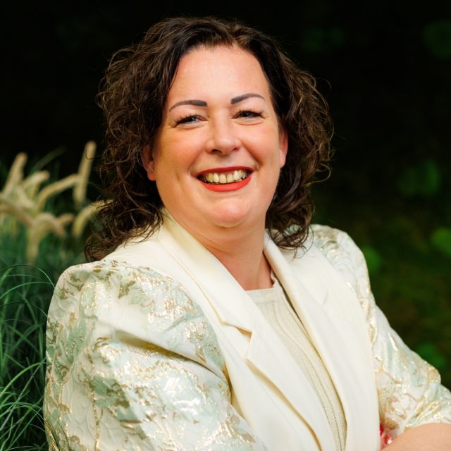 Esther Maassen van den Brink